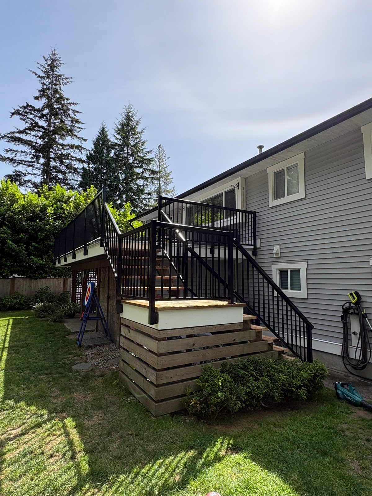 Aluminum stair and deck railing on a Langley home